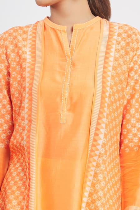 Krishna Mehta Orange Chanderi Printed Geometric Mandarin Collar Tunic at Aza Fashions Krishna Mehta_Orange Chanderi Printed Geometric Mandarin Collar Tunic _at_Aza_Fashions