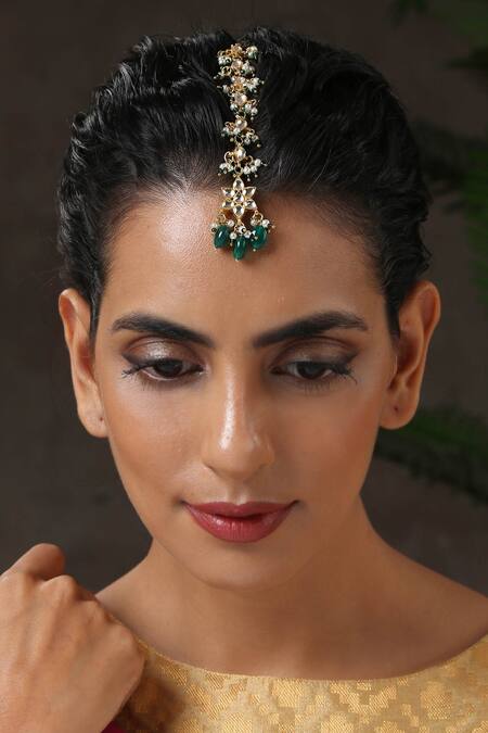 Shop Paisley Pop Gold Plated Kundan Maangtikka With Pearl Drops at Aza Fashions Shop_Paisley Pop_Gold Plated Kundan Maangtikka With Pearl Drops _at_Aza_Fashions