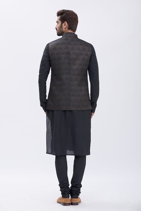Manish Nagdeo Brocade Bundi & Kurta Set 