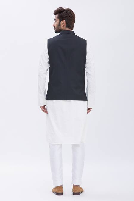 Aham-Vayam Mandarin Collar Nehru Jacket 