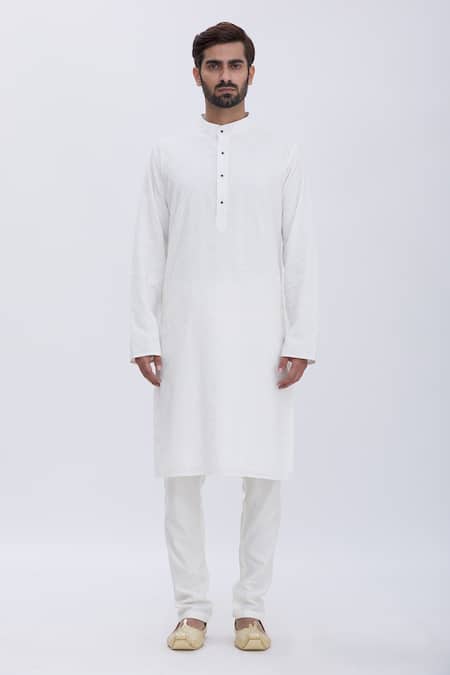 Aham-Vayam_White Cotton Chikankari Kurta Set _Online_at_Aza_Fashions