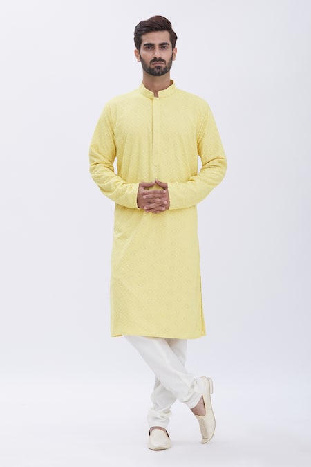 Aham-Vayam Embroidered Kurta & Pyjama Set 