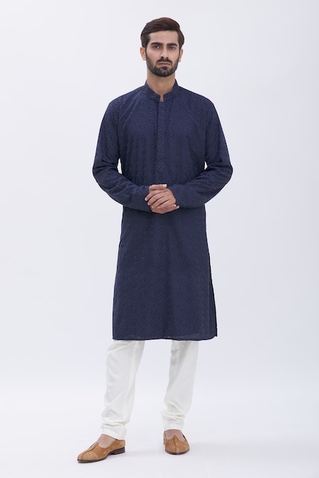 Aham-Vayam Embroidered Kurta Pyjama Set 