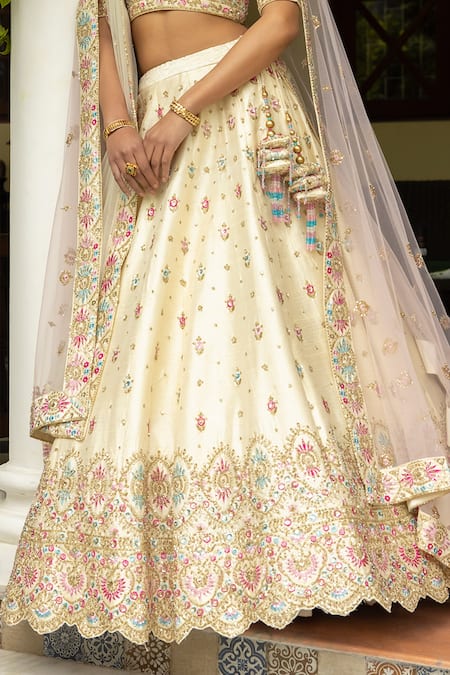 Angad Singh White Dupattas- Net, Lehenga And Blouse- Raw Silk Floral V Embroidered Bridal Set Online at Aza Fashions Angad Singh_White Dupattas- Net, Lehenga And Blouse- Raw Silk Floral V Embroidered Bridal Set _Online_at_Aza_Fashions
