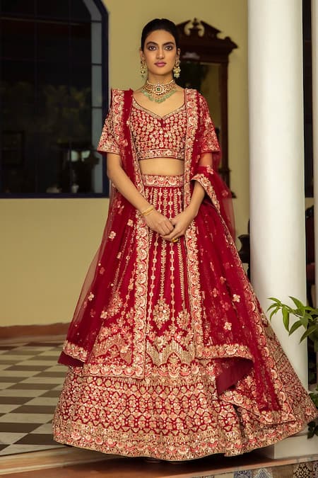 Dark Maroon Color Wedding Lehenga Choli | Indian fashion, Bridal lehenga  collection, Indian bridal outfits