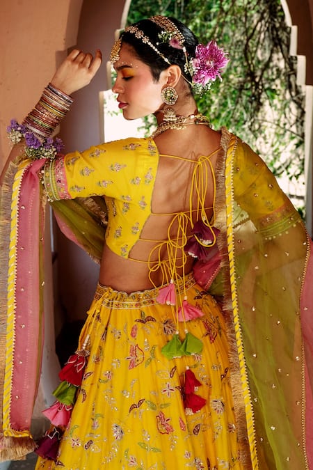 Shop_House of Dasmaya_Yellow Organza, Lining Shantoon, Chanderi Resham Bridal Lehenga Set _Online_at_Aza_Fashions