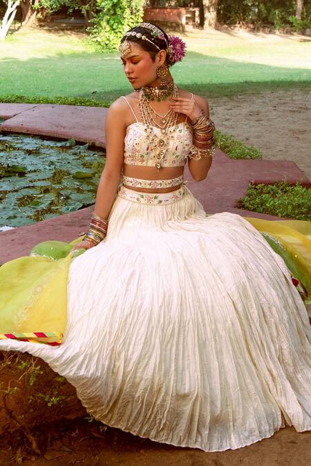 House of Dasmaya_White Organza, Lining Shantoon, Chanderi Crinkled Bridal Lehenga Set _Online_at_Aza_Fashions