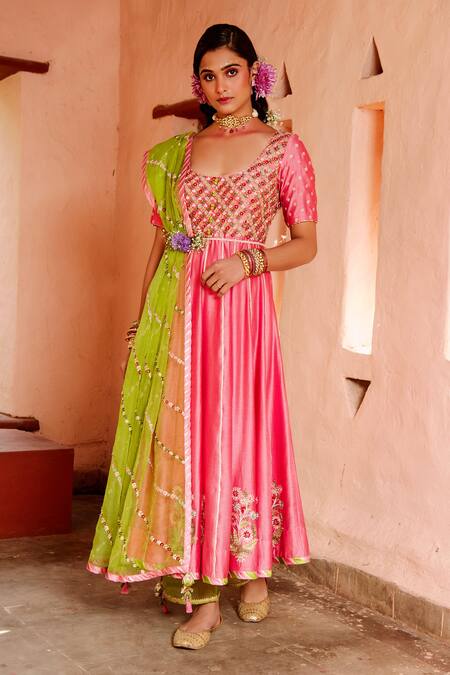 Buy_House of Dasmaya_Pink Organza, Lining Shantoon, Chanderi Embroidered Anarkali Set _Online_at_Aza_Fashions