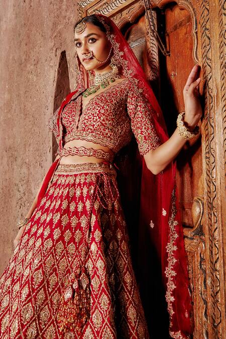Nitika Gujral Red Raw Silk Sequin, Applique, Bead And Crystal, Dabka V Neck Bridal Lehenga Set at Aza Fashions Nitika Gujral_Red Raw Silk Sequin, Applique, Bead And Crystal, Dabka V Neck Bridal Lehenga Set_at_Aza_Fashions