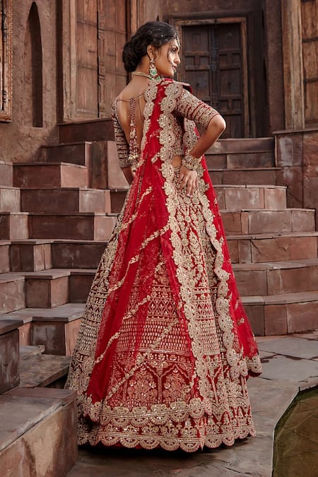 Shop_Nitika Gujral_Red Velvet Gota, Sequin, Dabka And Crystals V Neck Embroidered Bridal Lehenga Set _at_Aza_Fashions