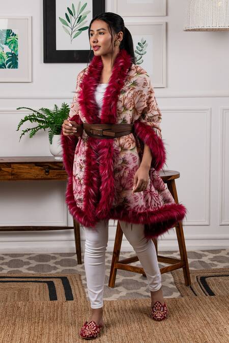 Rhe-Ana_Red Print Faux Fur Shawl _Online_at_Aza_Fashions