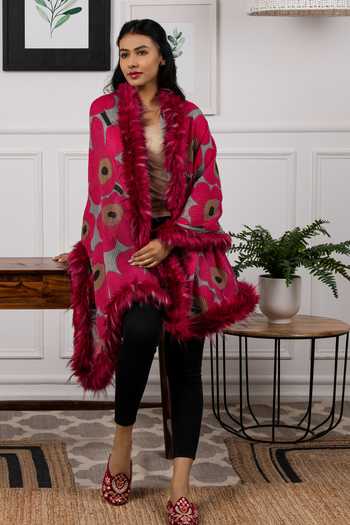 Rhe-Ana Pleated Shawl 