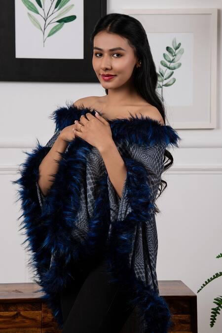 Shop_Rhe-Ana_Blue Print Faux Fur Shawl _Online_at_Aza_Fashions