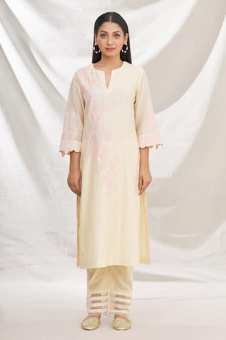 Rajat Shraddha_Beige Kurta And Dupatta Silk Chanderi Pant Cotton Kusum Set  _Online_at_Aza_Fashions