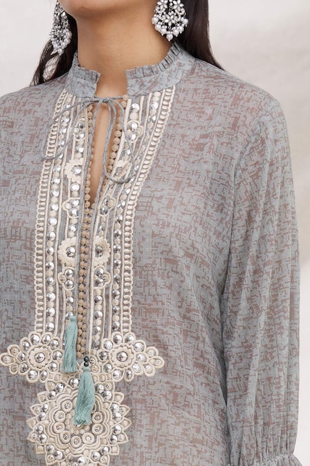 Bhairavi Jaikishan_Grey Mulmul Embroidered Resham Band Collar Asymmetric Kurta_at_Aza_Fashions