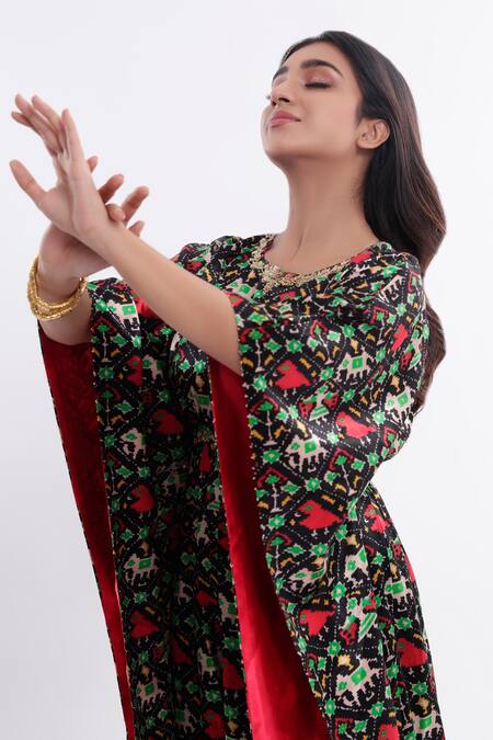 Buy_Komal Shah_Black Mashru Patola Motifs Round Print Kaftan_Online_at_Aza_Fashions