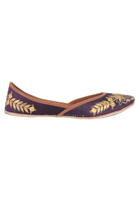 Buy_Imlee Jaipur_Purple Embroidered Gota Juttis _Online_at_Aza_Fashions