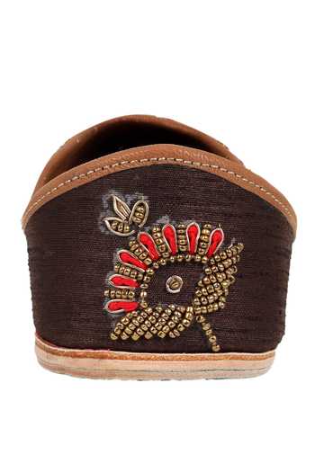 Imlee Jaipur Brown Embroidered Floral Juttis at Aza Fashions Imlee Jaipur_Brown Embroidered Floral Juttis _at_Aza_Fashions