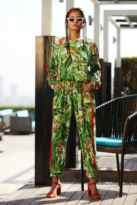 Esha L Amin_Green Crepe Leaf Motifs Round Neck Printed Sweatshirt And Joggers Set _Online_at_Aza_Fashions
