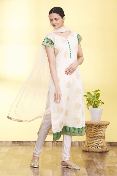 Buy Now,Women's Beige Cotton Lycra Solid Leggings - Ethnicity India