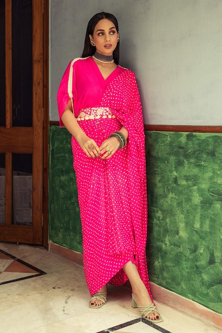 Hot Pink Silk Saree Set Design by Masaba at Pernia's Pop Up Shop 2024