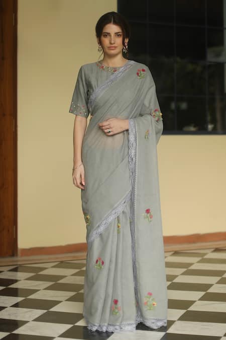 Begum Alaia Floral Embroidered Saree With Blouse 