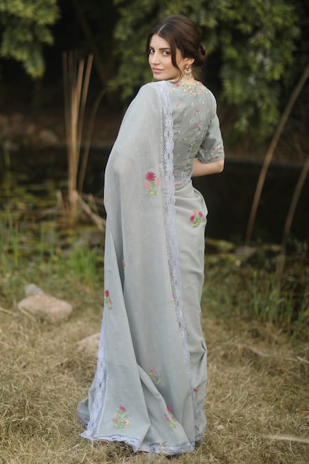 Begum Alaia Floral Embroidered Saree With Blouse 