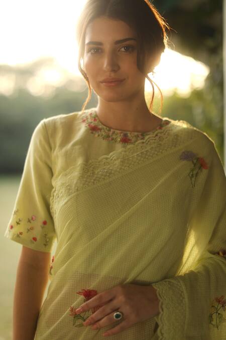 Buy_Begum_Green Blouse Chanderi, Saree Handloom Kota Floral Alaia Embroidered With _Online_at_Aza_Fashions
