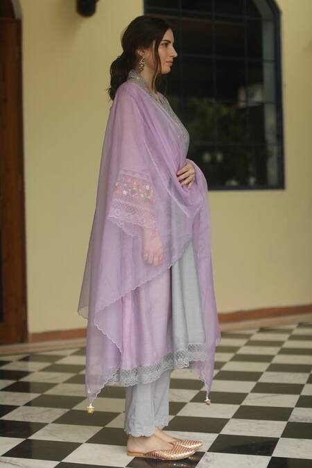 Begum_Grey Dupatta Organza, Kurta Chanderi, Pant And Miren Embroidered A-line Set _Online_at_Aza_Fashions