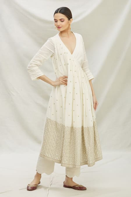 Divya Kanakia White Cotton Sequins, Thread Work V Neck Embroidered Angrakha And Pant Set 
