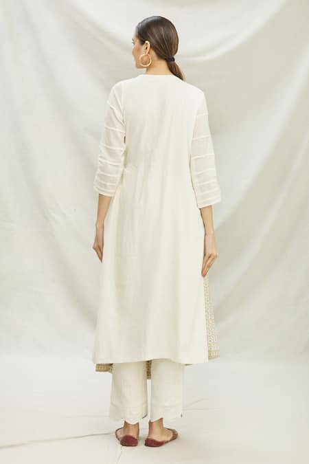 Shop Divya Kanakia White Cotton Sequins, Thread Work V Neck Embroidered Angrakha And Pant Set at Aza Fashions Shop_Divya Kanakia_White Cotton Sequins, Thread Work V Neck Embroidered Angrakha And Pant Set _at_Aza_Fashions