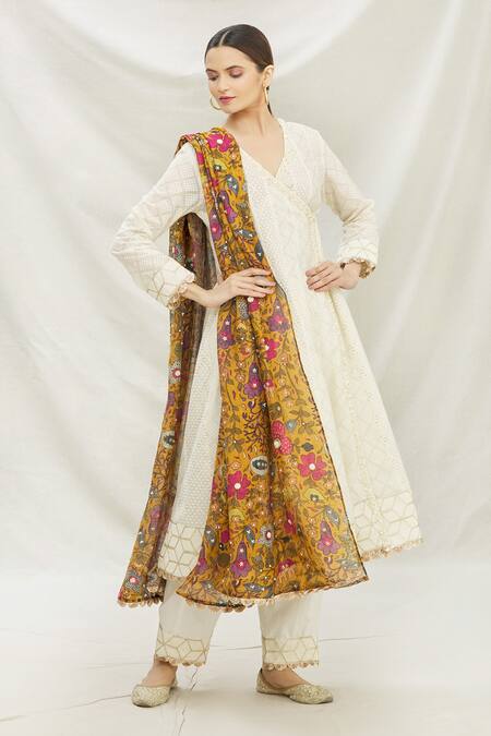 Buy_Divya Kanakia_White Cotton Floral, Geometric, Pearl, Sequin V Embroidered Angrakha Kurta Set _Online_at_Aza_Fashions