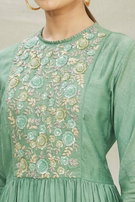 Divya Kanakia_Green Organza Floral Motifs, Zardozi Round Embroidered Anarkali With Dupatta _at_Aza_Fashions