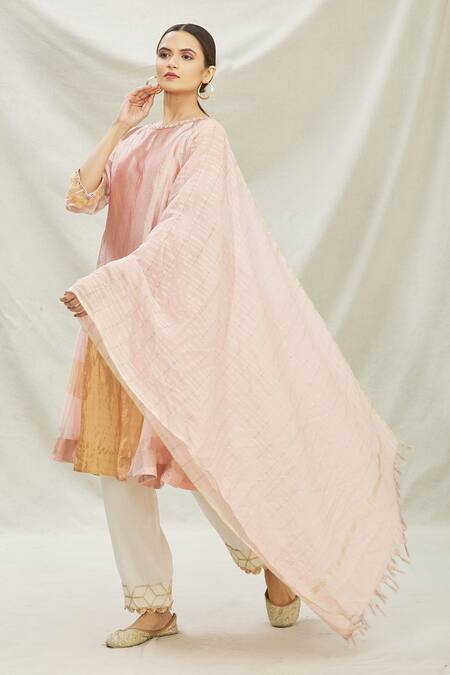 Buy Divya Kanakia Pink Tissue Round Neck Panelled Kurta Set Online at Aza Fashions Buy_Divya Kanakia_Pink Tissue Round Neck Panelled Kurta Set _Online_at_Aza_Fashions