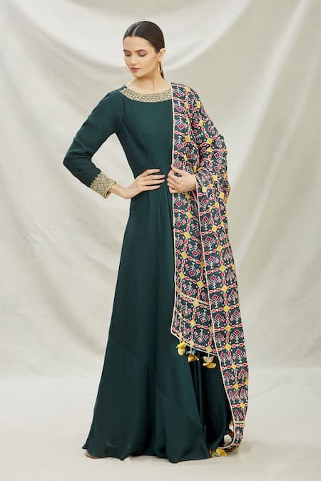 Buy_Divya Kanakia_Green Dupatta Patola Pearl, Patola, Zardozi Round Neck Anarkali With Print _Online_at_Aza_Fashions