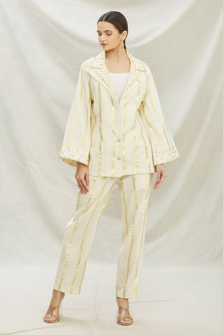 Buy_Divya Kanakia_White Cotton Sequins Notchel Lapel Collar Embellished Kurta And Pant Set _Online_at_Aza_Fashions