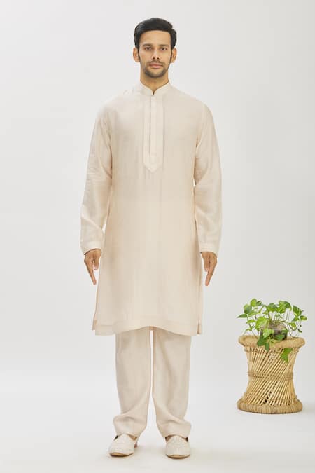 Vanshik_Pink Blended Silk Floral Motif Lucknowi Bundi And Kurta Set _Online_at_Aza_Fashions