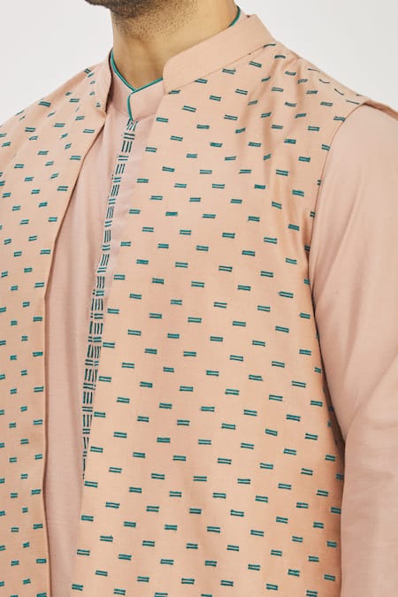 Priyanka Haralalka Pink Banarasi Cotton Silk Thread Work Embroidered Jacket Kurta Set at Aza Fashions Priyanka Haralalka_Pink Banarasi Cotton Silk Thread Work Embroidered Jacket Kurta Set _at_Aza_Fashions