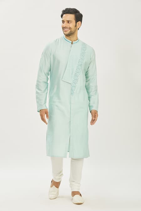 Priyanka Haralalka Embroidered Kurta & Churidar Pant Set 