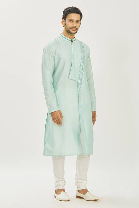 Priyanka Haralalka_Green Banarasi Cotton Silk Thread Work Embroidered Kurta And Churidar Pant Set _Online_at_Aza_Fashions