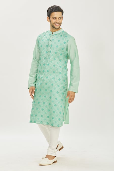 Priyanka Haralalka Green Kosa Silk Foil Print, Thread Work Kurta And Churidar Pant Set