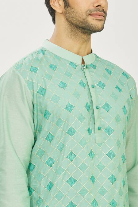 Priyanka Haralalka Green Kosa Silk Foil Print, Thread Work Kurta And Churidar Pant Set at Aza Fashions Priyanka Haralalka_Green Kosa Silk Foil Print, Thread Work Kurta And Churidar Pant Set _at_Aza_Fashions