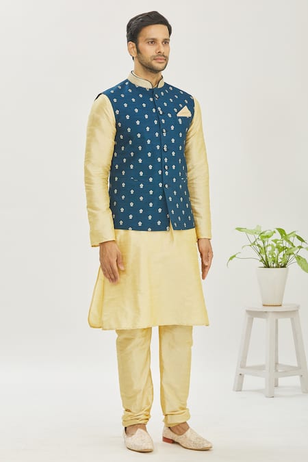 Seirra Thakur_Blue Silk Woven Floral Bundi_Online_at_Aza_Fashions