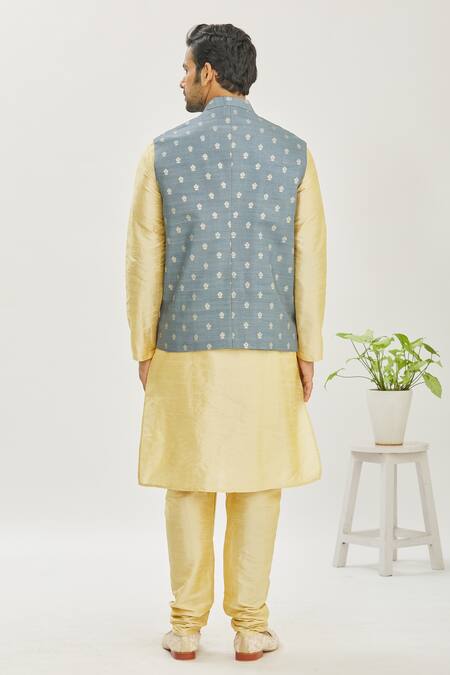 Shop_Seirra Thakur_Grey Silk Woven Floral Bundi_at_Aza_Fashions