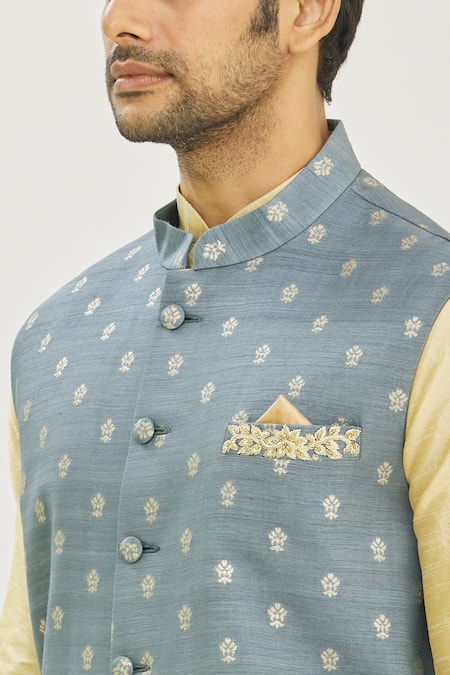 Seirra Thakur_Grey Silk Woven Floral Bundi_at_Aza_Fashions