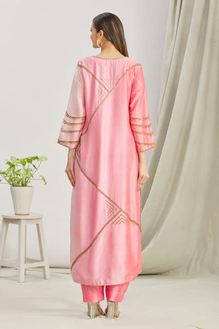 Shop_Paksh_Pink Silk Embroidered Cutdana Work V Neck Kurta Set  _at_Aza_Fashions