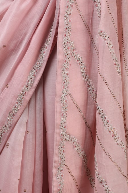 Rhua Pink Saree Chanderi Blouse Satin Petticoat Cotton Silk With Embroidered at Aza Fashions Rhua_Pink Saree Chanderi Blouse Satin Petticoat Cotton Silk With Embroidered _at_Aza_Fashions