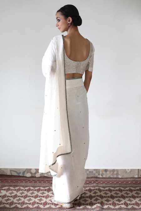 Shop Rhua White Chanderi Aari, Zardozi Plunge V Neck Gota Embroidered Saree With Blouse at Aza Fashions Shop_Rhua_White Chanderi Aari, Zardozi Plunge V Neck Gota Embroidered Saree With Blouse _at_Aza_Fashions