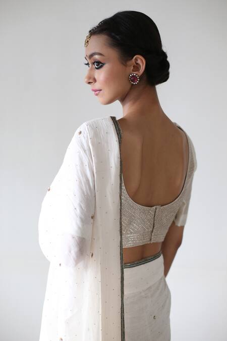 Shop Rhua White Chanderi Aari, Zardozi Plunge V Neck Gota Embroidered Saree With Blouse Online at Aza Fashions Shop_Rhua_White Chanderi Aari, Zardozi Plunge V Neck Gota Embroidered Saree With Blouse _Online_at_Aza_Fashions