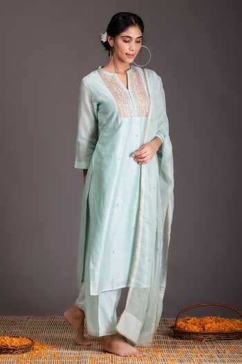 Kameez_Green Dupatta - Kota Doriya, Kurta - Chanderi, Pant - Cotton Embroidered Set _Online_at_Aza_Fashions